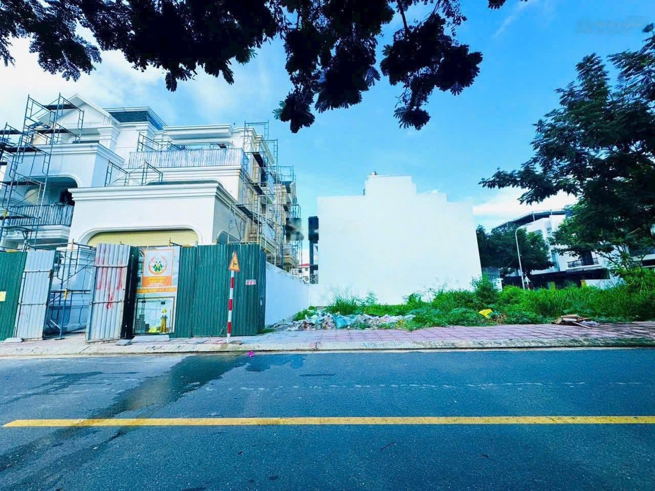 Bán nhanh lô đất đẹp ngay vành đai gần trục đường số 7 Hà Quang II, ngang 8m mặt tiền!