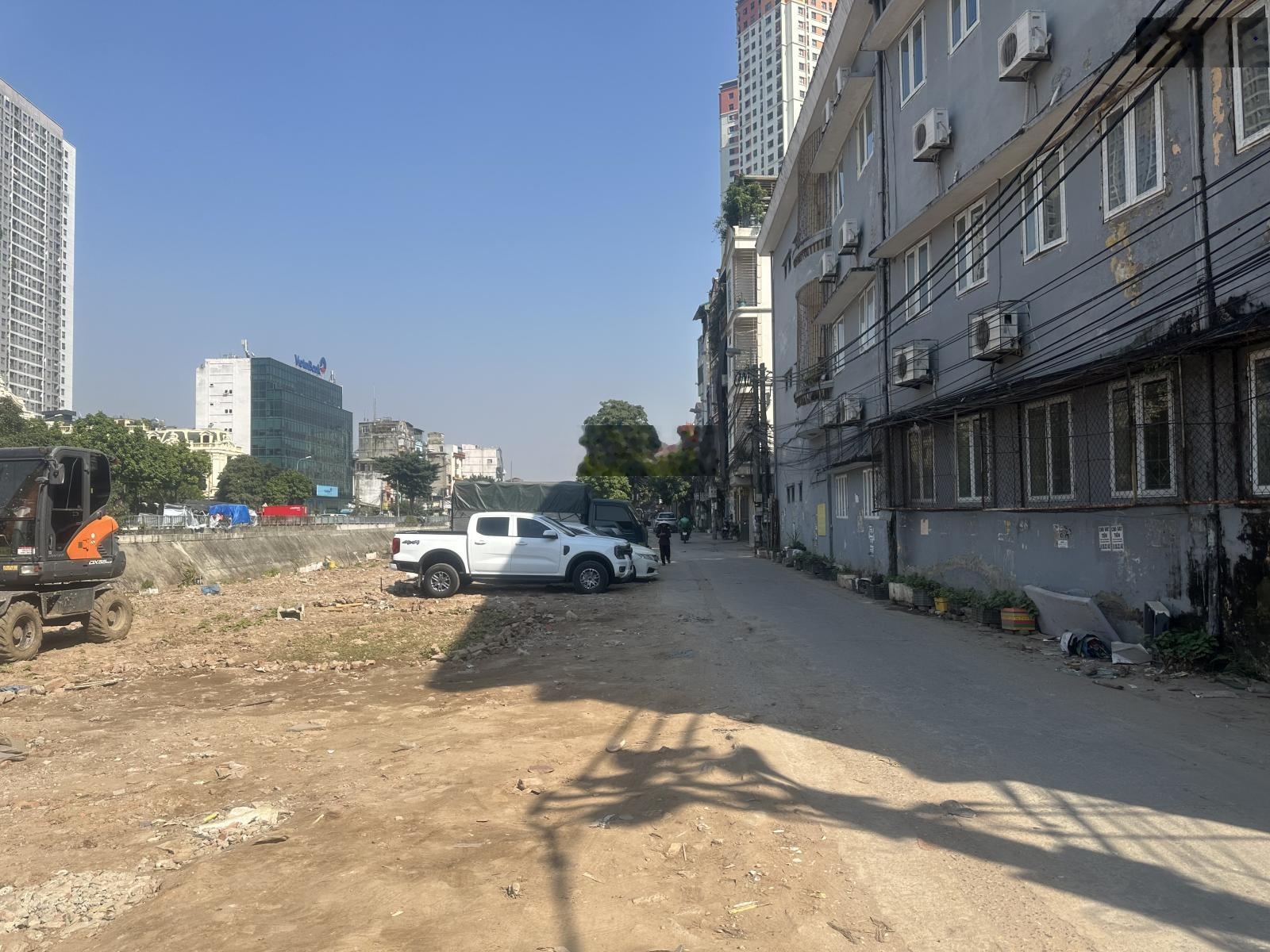 F0, OTO ĐỖ CỬA, LÕI HÀ ĐÔNG ĐI ĐÂU CŨNG TIỆN, KINH DOANH NHỎ, tặng nhà 3.5 tầng, giá không rẻ