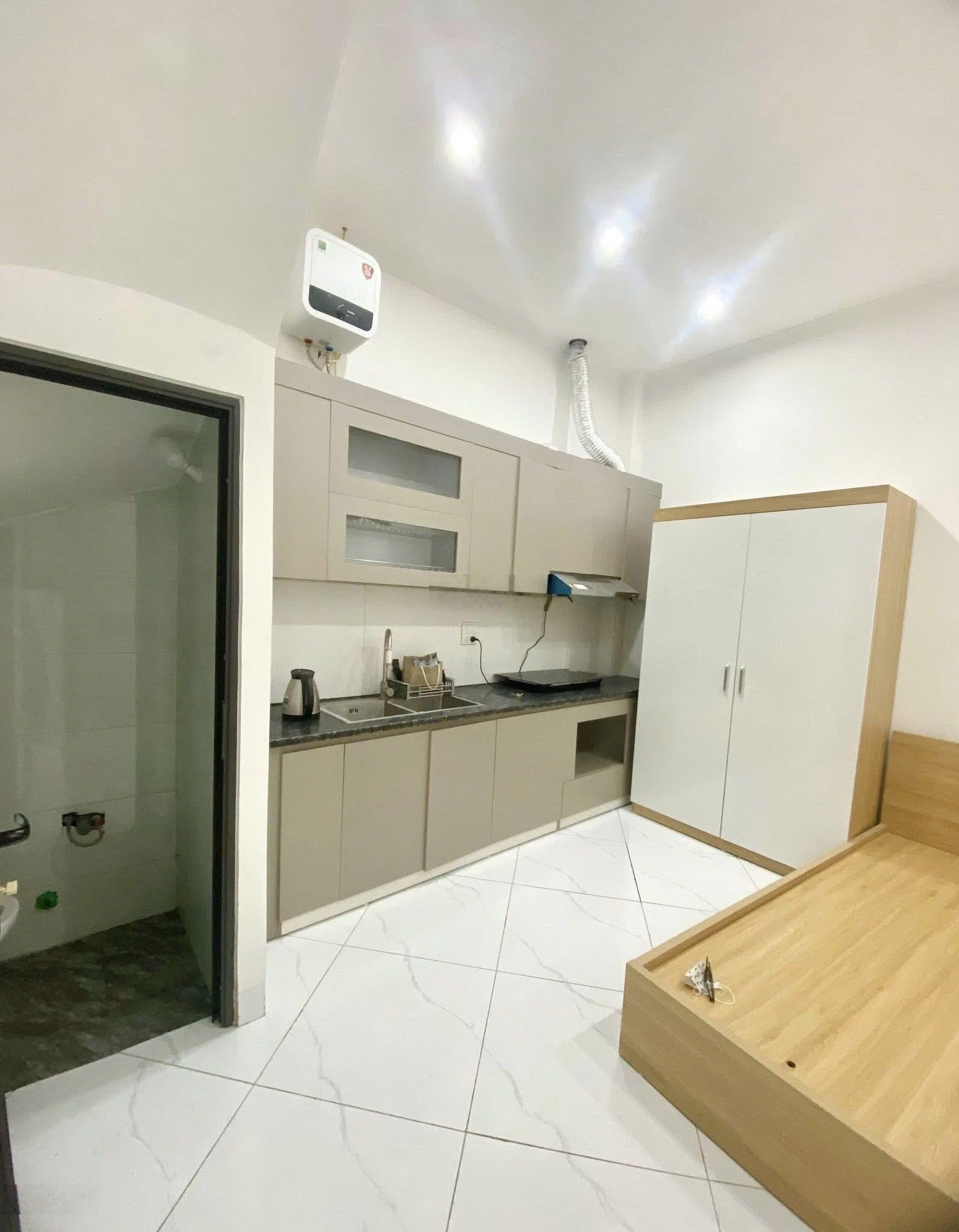 Cực rẻ!!! Chỉ từ 5,9 tỷ có CCMN Văn Trì 33m2 5 tầng - 8 phòng Doanh thu 330tr/năm - LH 0934503161