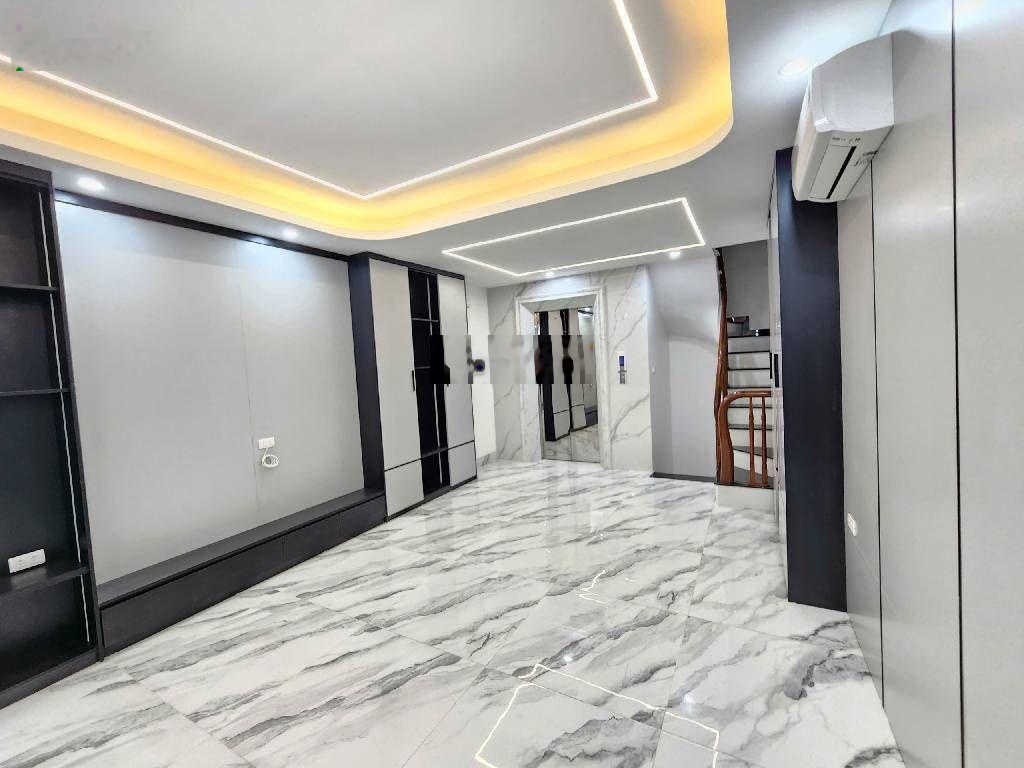 Bán Nhà Mặt Phố Hoàng Mai, 19 tỷ VND, 50 m2, Chính chủ giá ưu đãi