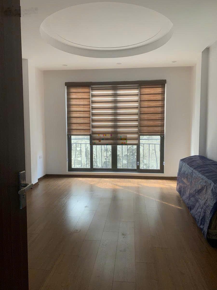 -bán nhà Đội Cấn,40m2 x 4 tầng,nhà mới full nội thất,50m ra phố,ngõ 3 gác,,ở sướng,nhỉnh 9 tỷ