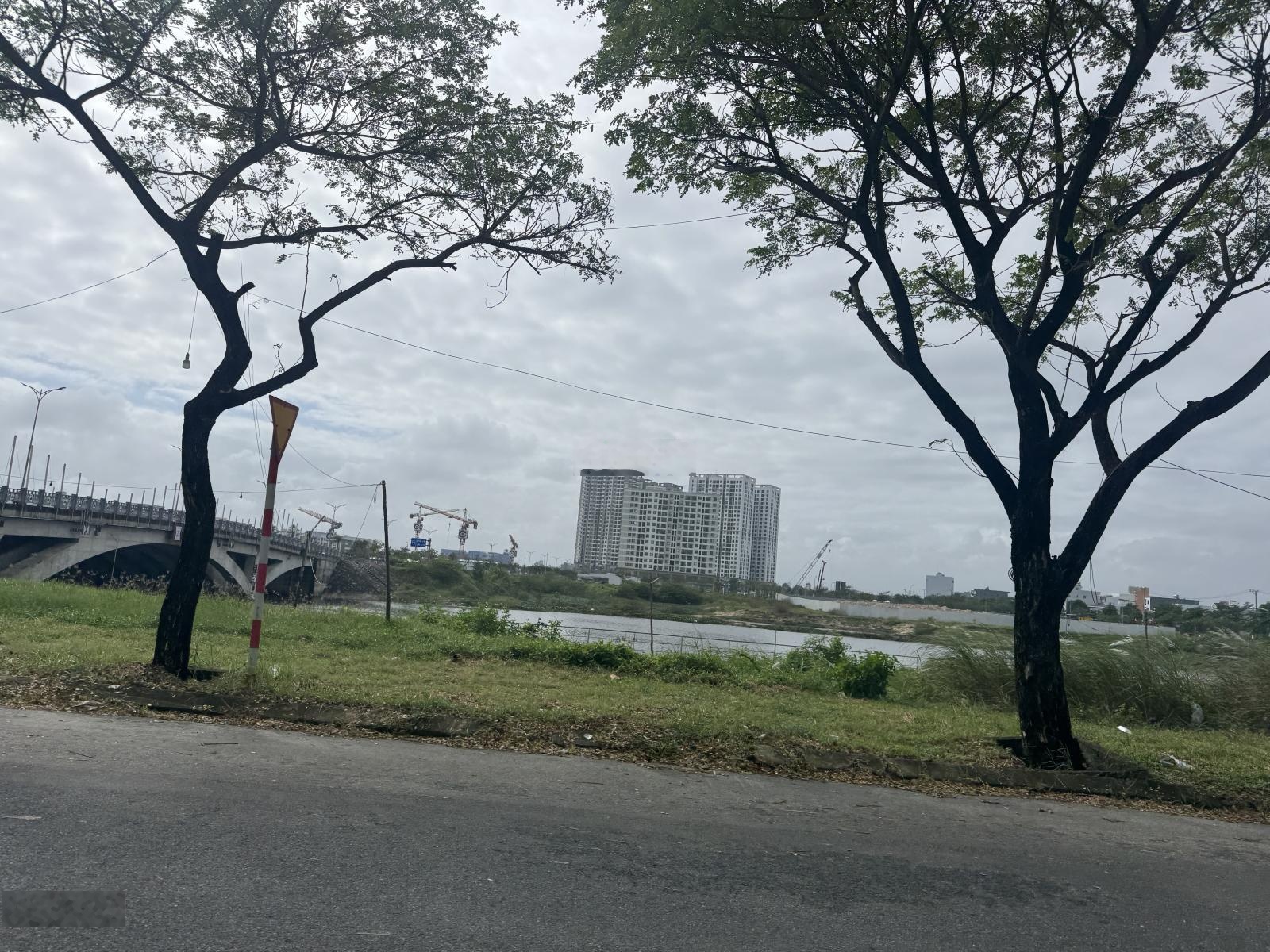 Chính chủ bán cặp đất biển đường Việt Bắc vị trí đẹp gần biển