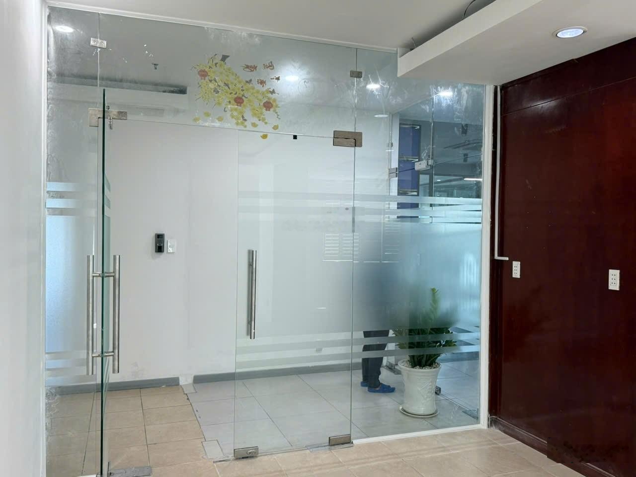 Văn phòng Q3 giờ tự do 66m2 giá 23 triệu/tháng tòa nhà Mặt tiền Kỳ Đồng, Quận 3