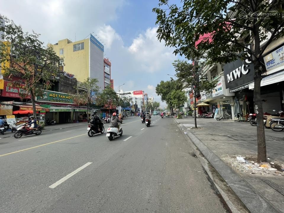 Nhà MT kinh doanh đường Hậu Giang, 4x18m, 3.5 tấm, giá 65 triệu/tháng