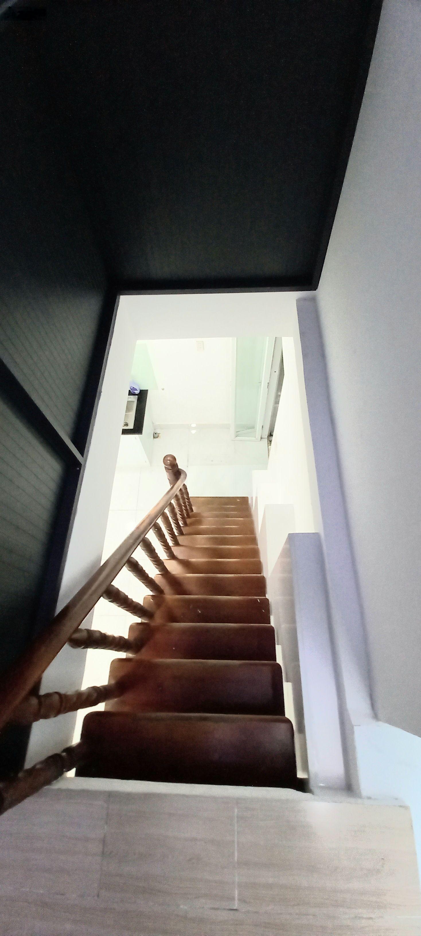 Bán nhà SHR đúc lửng Nguyễn Duy Cung P. 12 Quận Gò Vấp TT hành chính phường - giá chỉ 4 tỷ 850tr TL