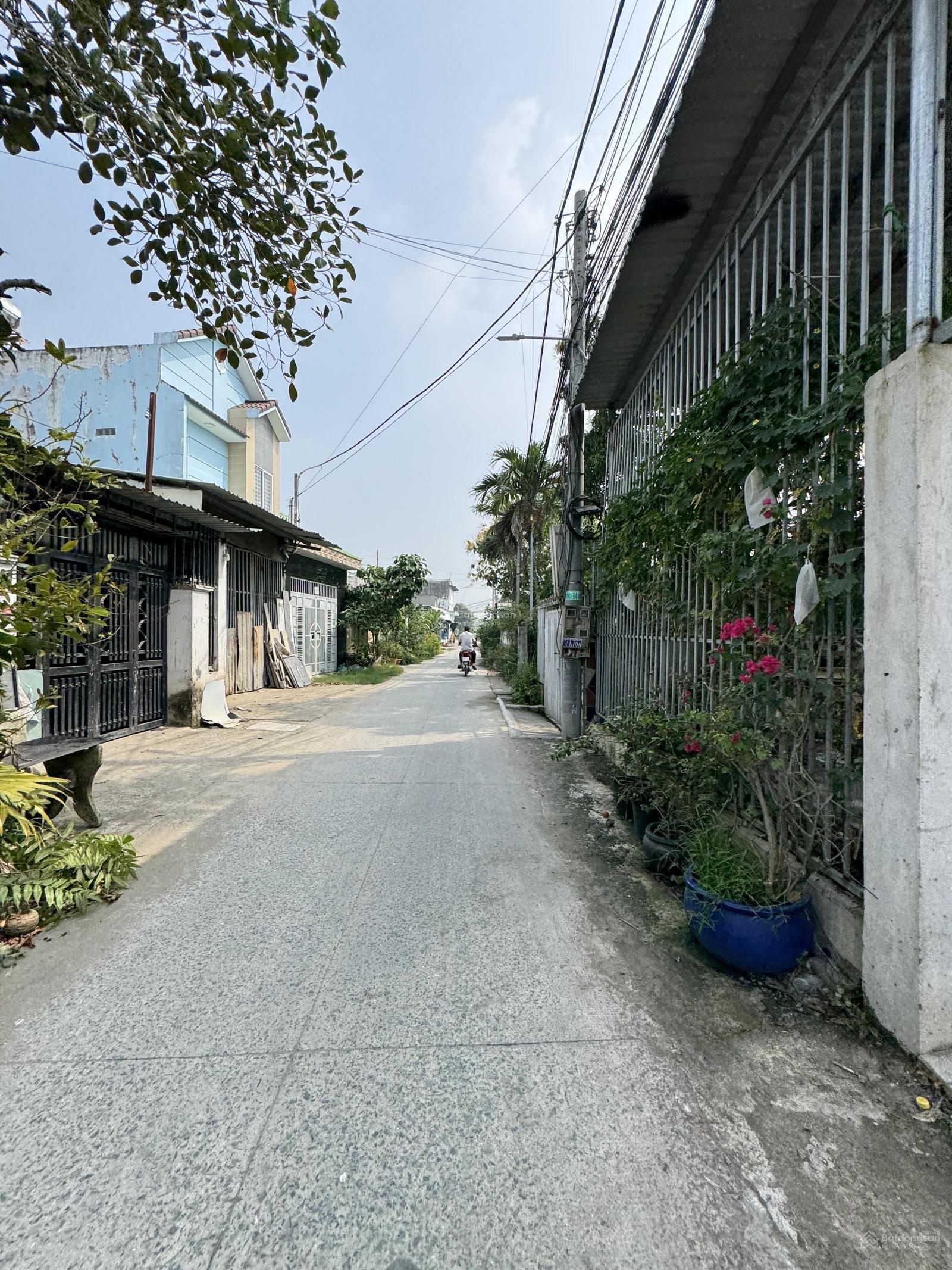 Bán nhà riêng tại thị trấn Đức Hòa, Đức Hòa, Long An, 4,3 tỷ, 378,5m2