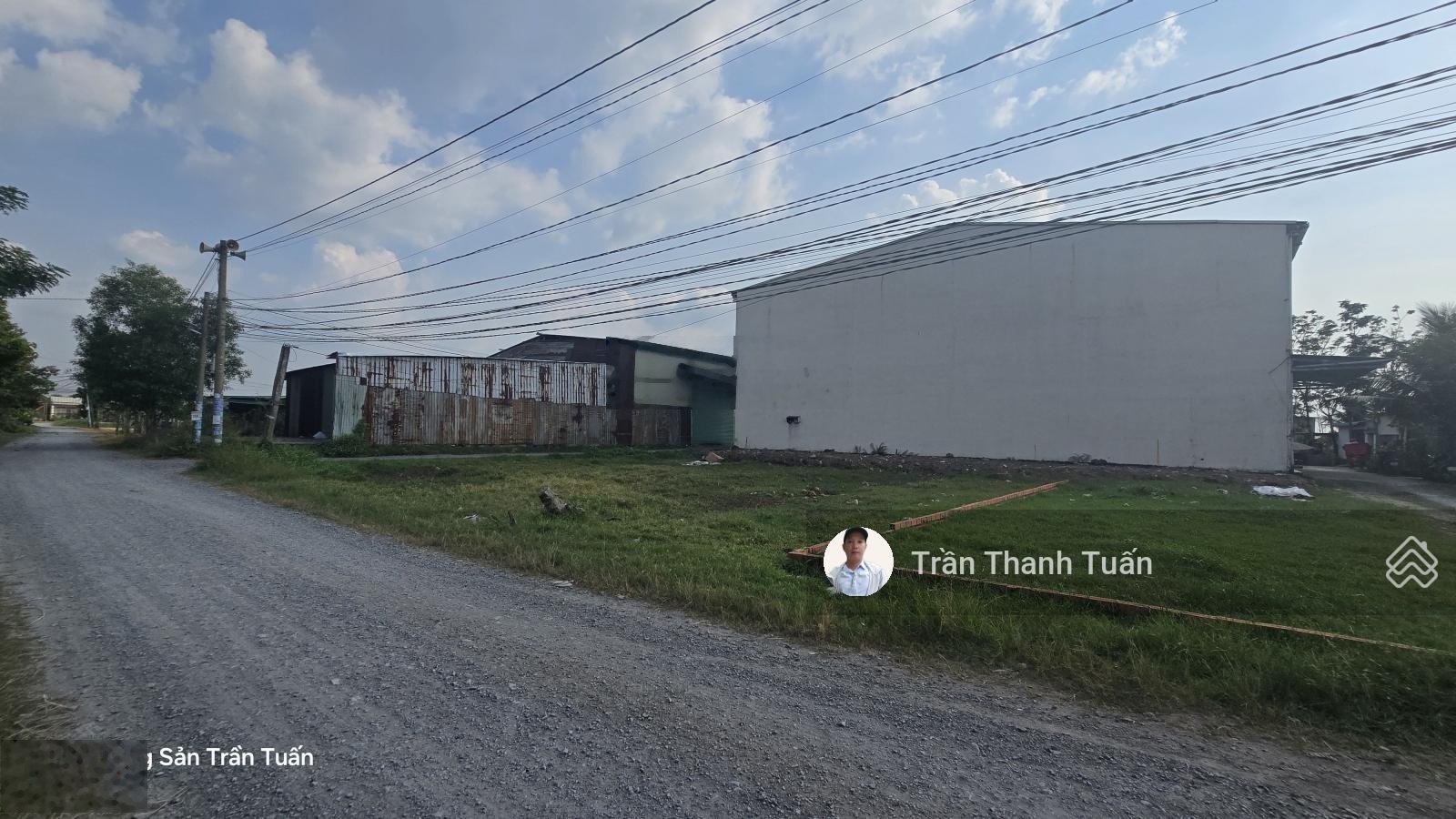 Góc 2 mặt tiền đường 5,5x20m, đường đá xanh 7m, thông, sát bên Tỉnh Lộ 9, nhanh mới kịp