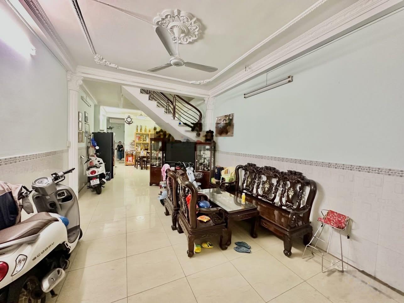 Nhà 4 tầng HXH 6m Hoà Bình, gần Đầm Sen, sát Quận 11, DT 84m2 (4x21m) vuông A4. Nhỉnh 9 tỷ