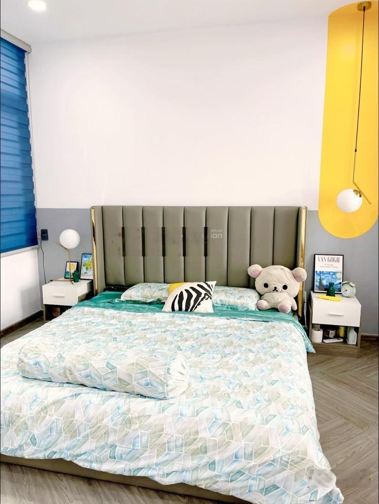 Siêu phẩm đẹp lung linh - trịnh đình trọng - hẻm xe tải - dt 55m 2 - 3 tầng- chỉ 7 tỷ 89 tl