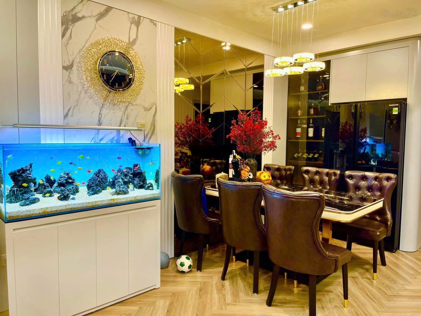 Thăng Long N01. Căn 3 ngủ 112m2, tầng trung full nội thất đẹp sẵn sổ, có slot ô tô 200k giá 9.9 tỷ