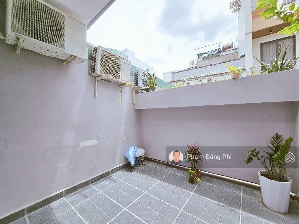 Hẻm mới đổ nhựa sạch sẽ thông thoáng - xe hơi chạy thông - khu vip - gần trường Đại Học Văn Lang