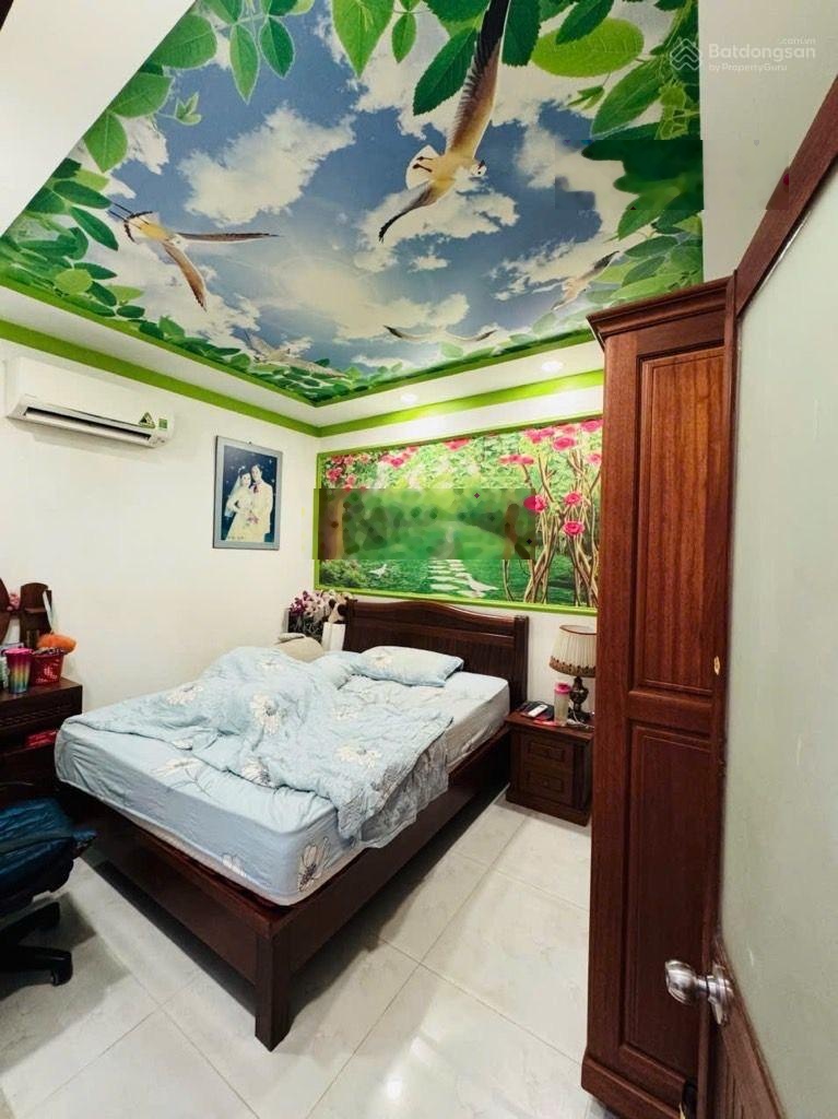 Nhà đẹp 2 tầng. Hẻm trước nhà 4m. Thông Lạc Long Quân, Bàu Cát