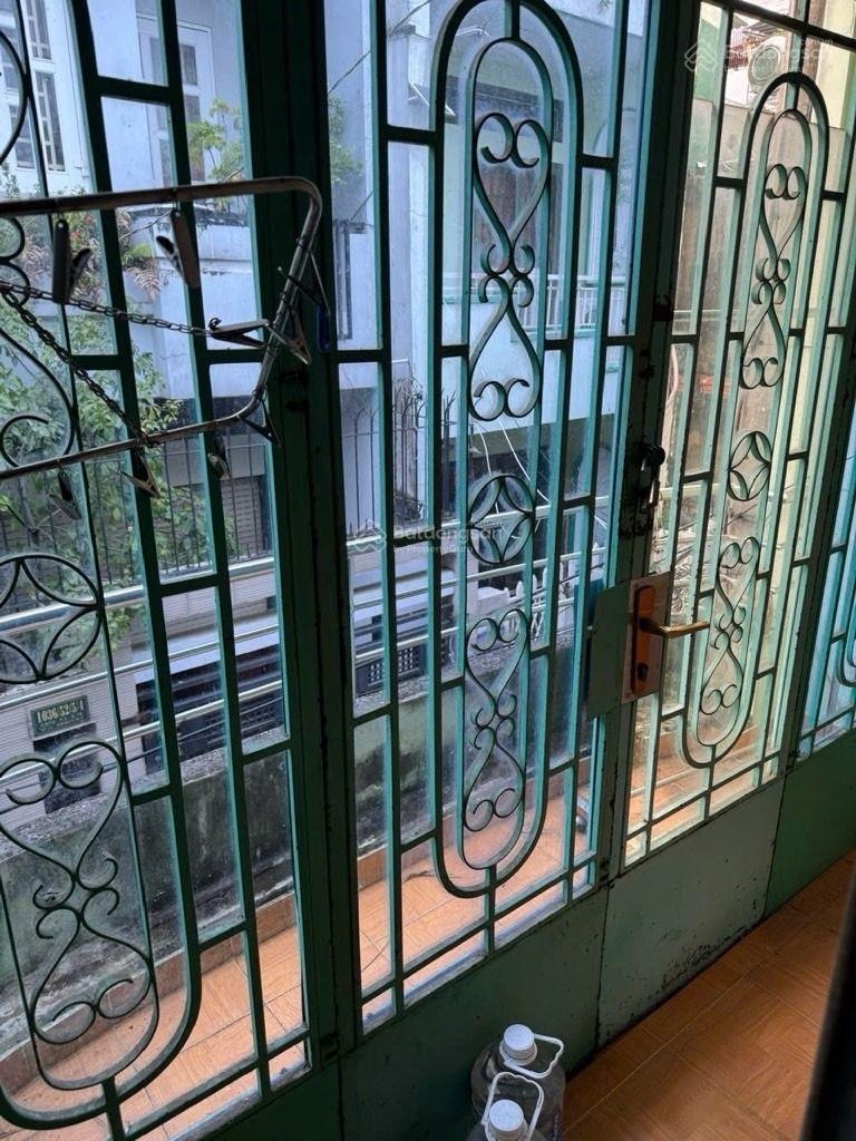 Tân Bình 2 tầng 6,5 tỷ 48m2 vuông vức. Ngay CMT8, Trường Sa, Hoàng Sa, Hoàng Văn Thụ, Bảy Hiền