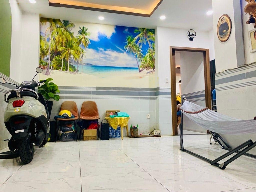 Sát Mặt Tiền Âu Cơ, ngay bệnh viện Tân Phú, 52m2x2 tầng nở hậu - Hẻm Xe Hơi gần nhà - 4.x tỷ TL