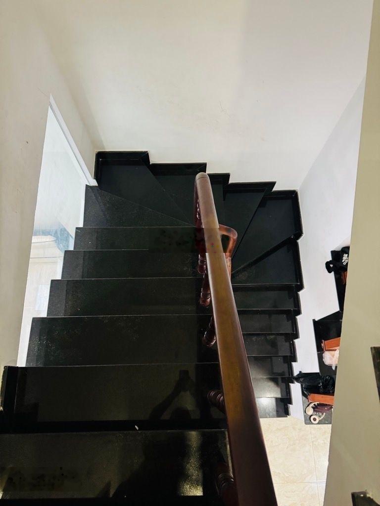 Nhà 3 tầng THẠNH LỘC 19 , Q12 Ô TÔ ĐẬU CỬA 24/7 - sát CHỢ CẦU ĐỒNG- DT 55m (4m x 14m)5.6 tỷ TL