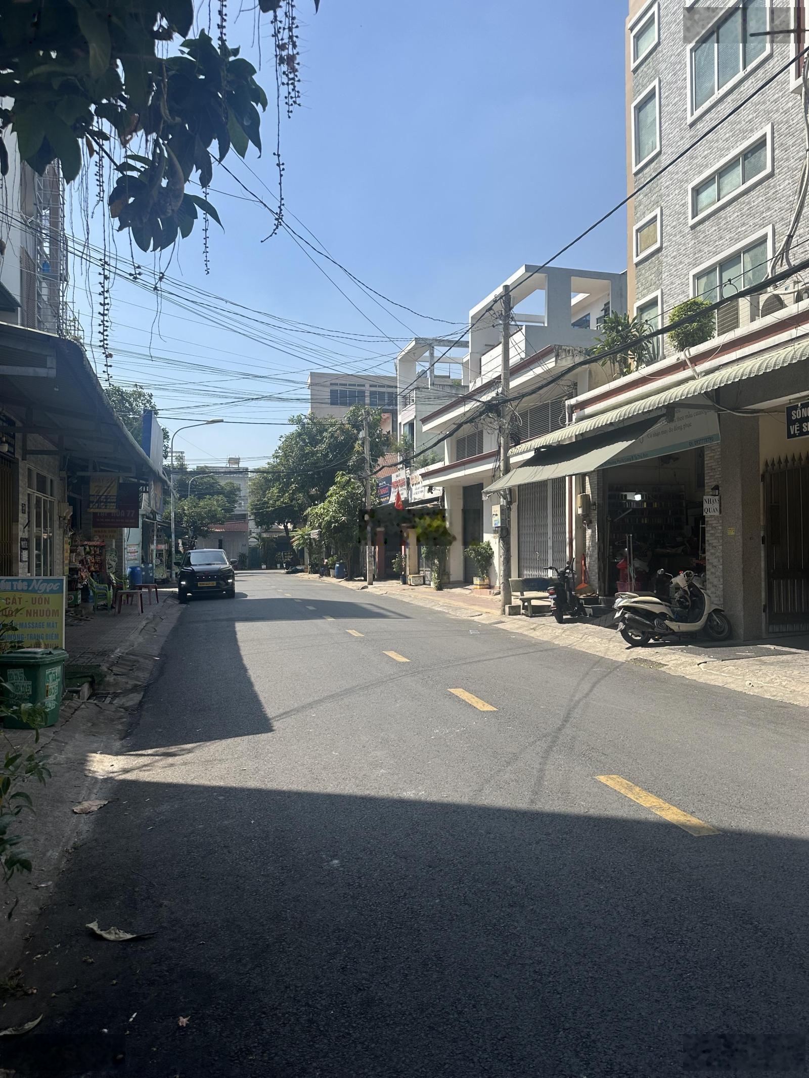 Bán nhà - mặt tiền đường 185 - phước long - 3tầng - 7,5x19 - nhỉnh 95tr/m