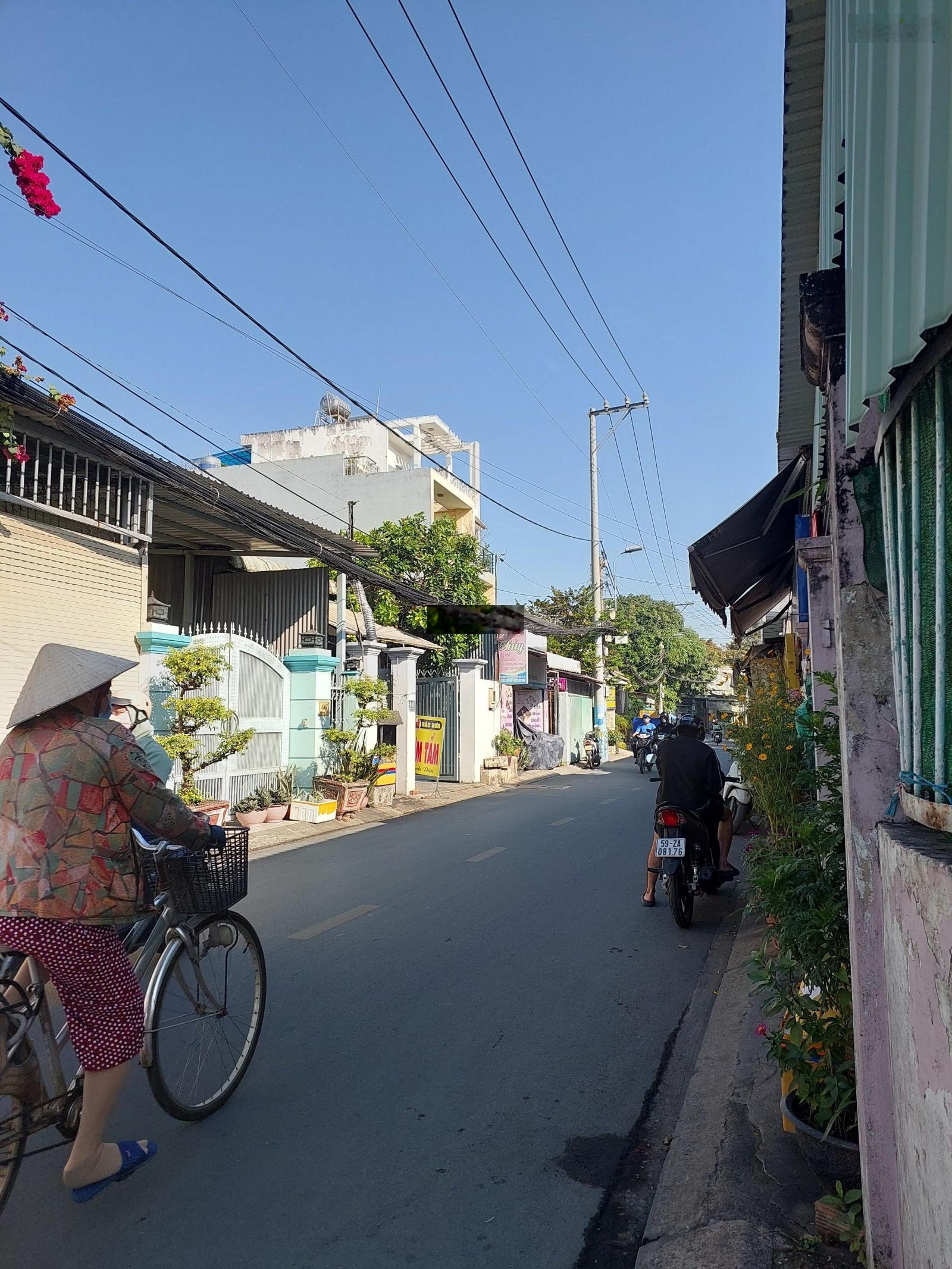 Mặt tiền kinh doanh hiếm bán đường số thích hợp vừa ở vừa kinh doanh