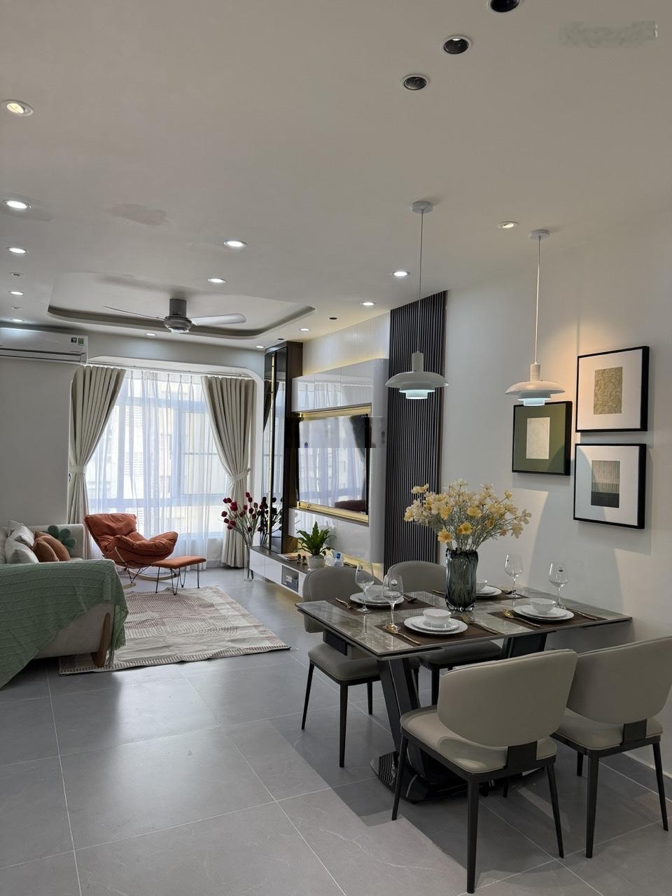 Bán CC Sky Garden 3, Phạm Văn Nghị, 6,95 tỷ, 74m2, 3PN, 2WC, giá tốt, view đẹp