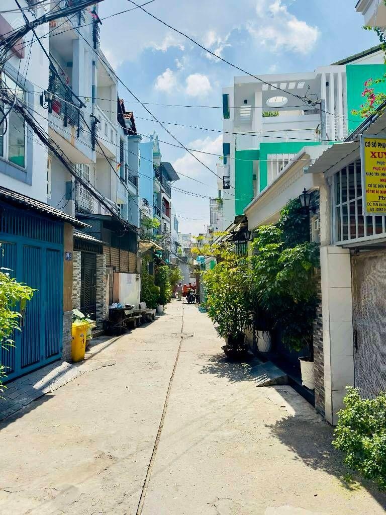 Nhà C4 - ĐS2, P11, Gò Vấp DT 100m2(5x20m) - chỉ 8.6tỷ TL chính chủ