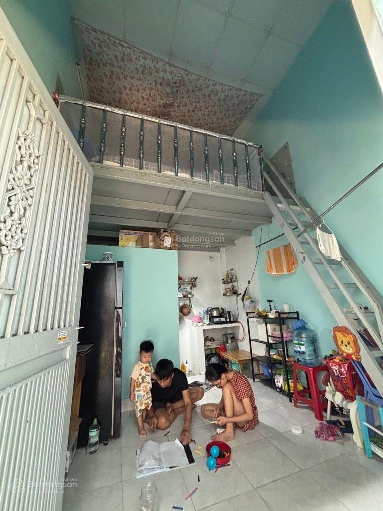 Chủ nhà cần bán nhà trọ đang có 8 phòng diện tích sử dụng 110m2