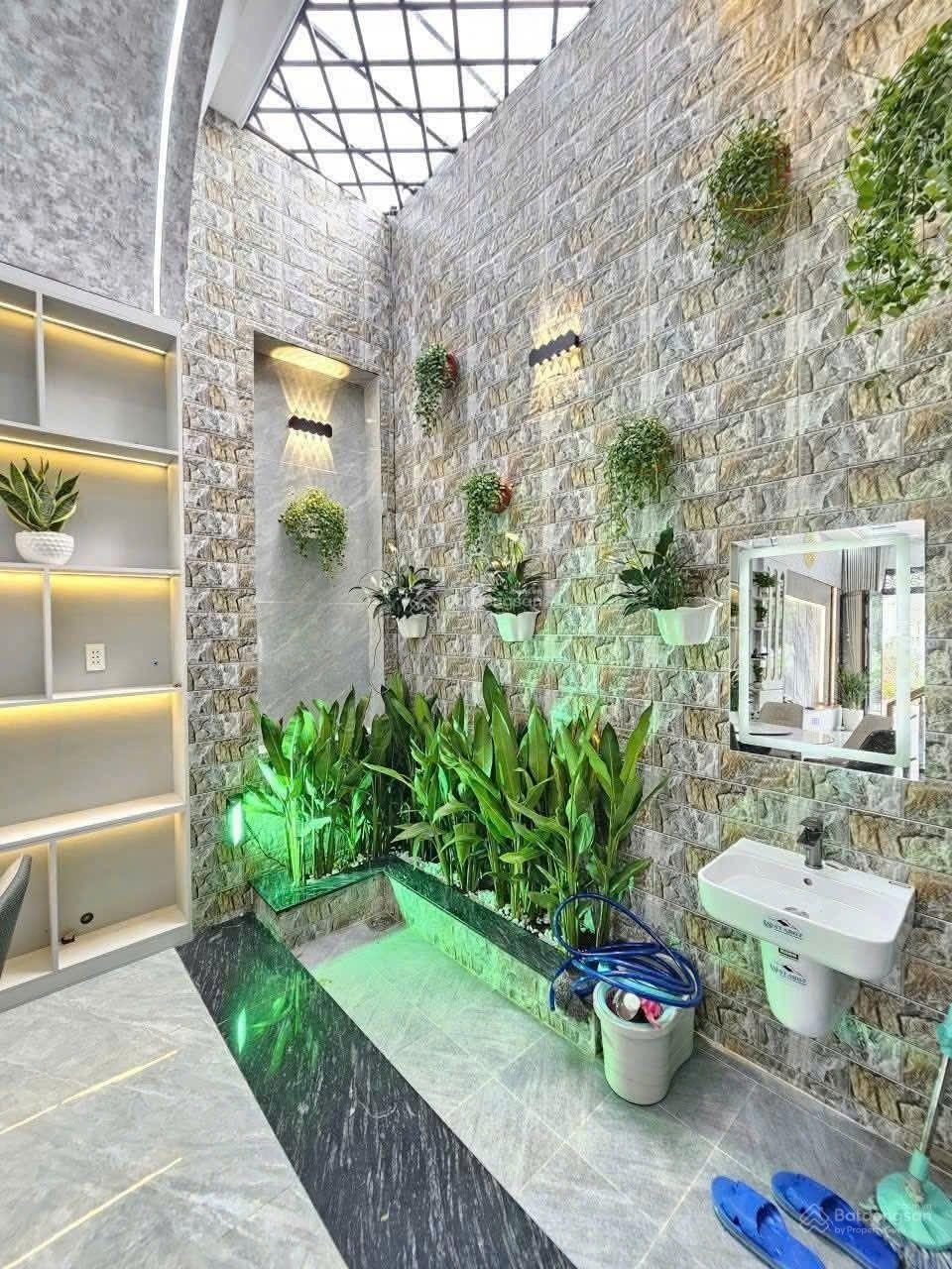 Nhà phố mới Tặng nội thất KDC Phúc Đạt, p. Tân Đông Dĩ An