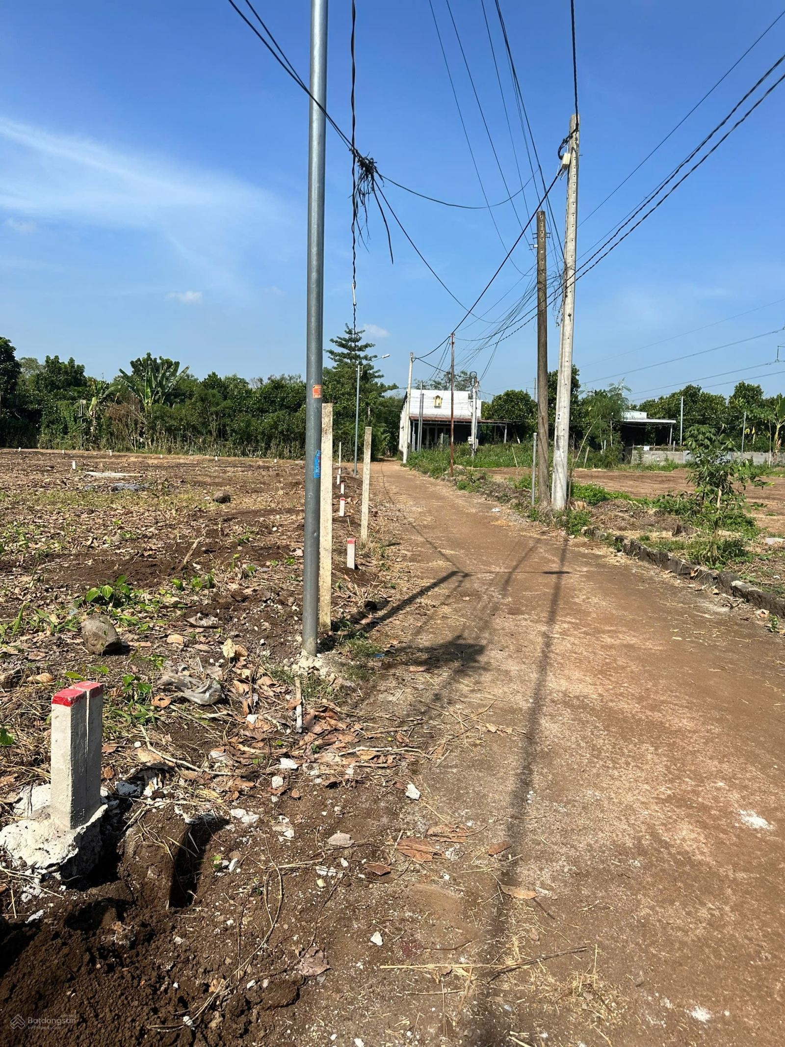 Bán đất tại Bảo Vinh, DT: 10m x 20m, khu dân cư, giá 1,7 tỷ