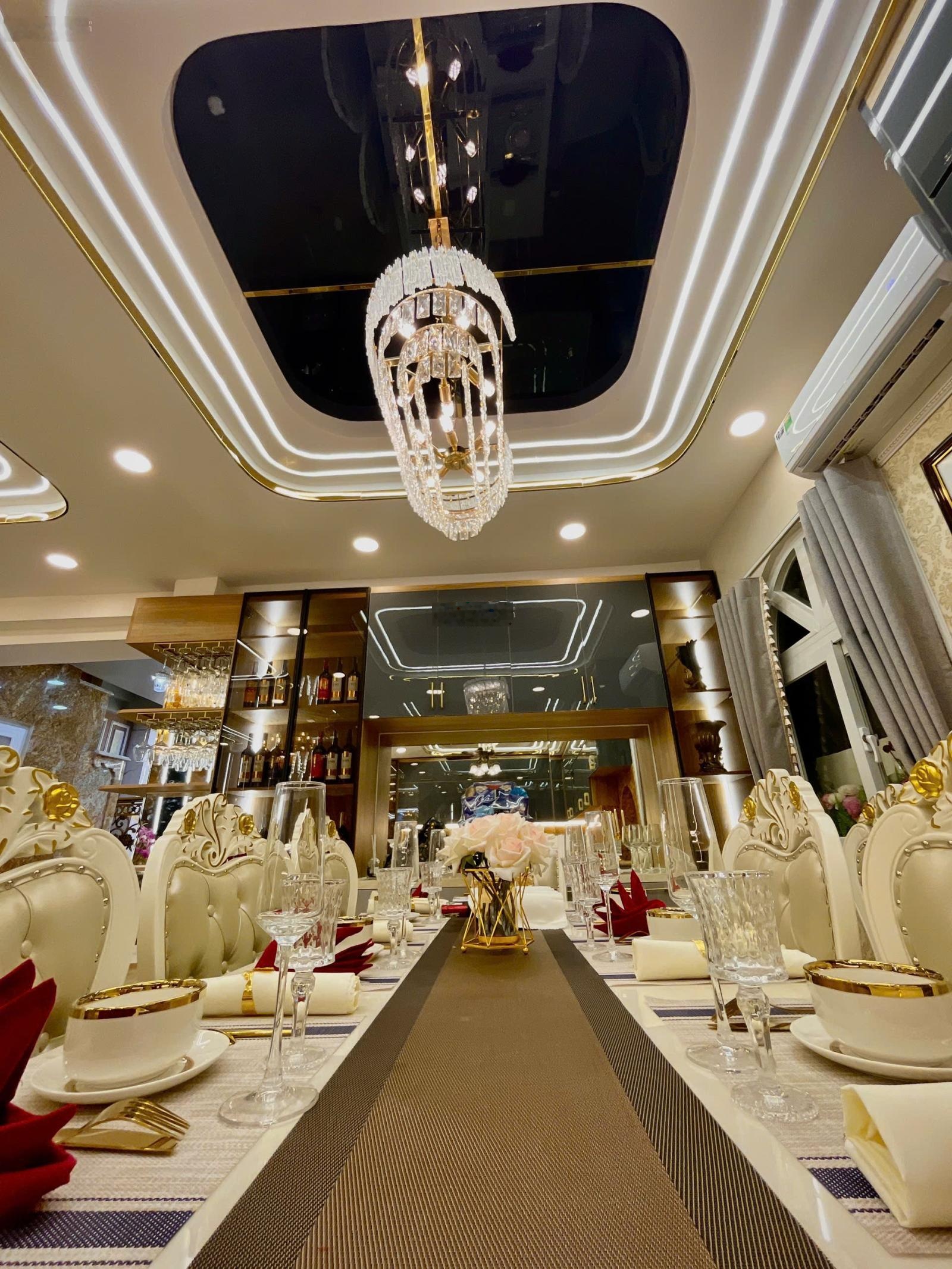 Nhà sang như ở resort - biệt thự dát vàng tân bình khu cách mạng tháng 8-cn: 73,7 m² chỉ 11,899 tỷ