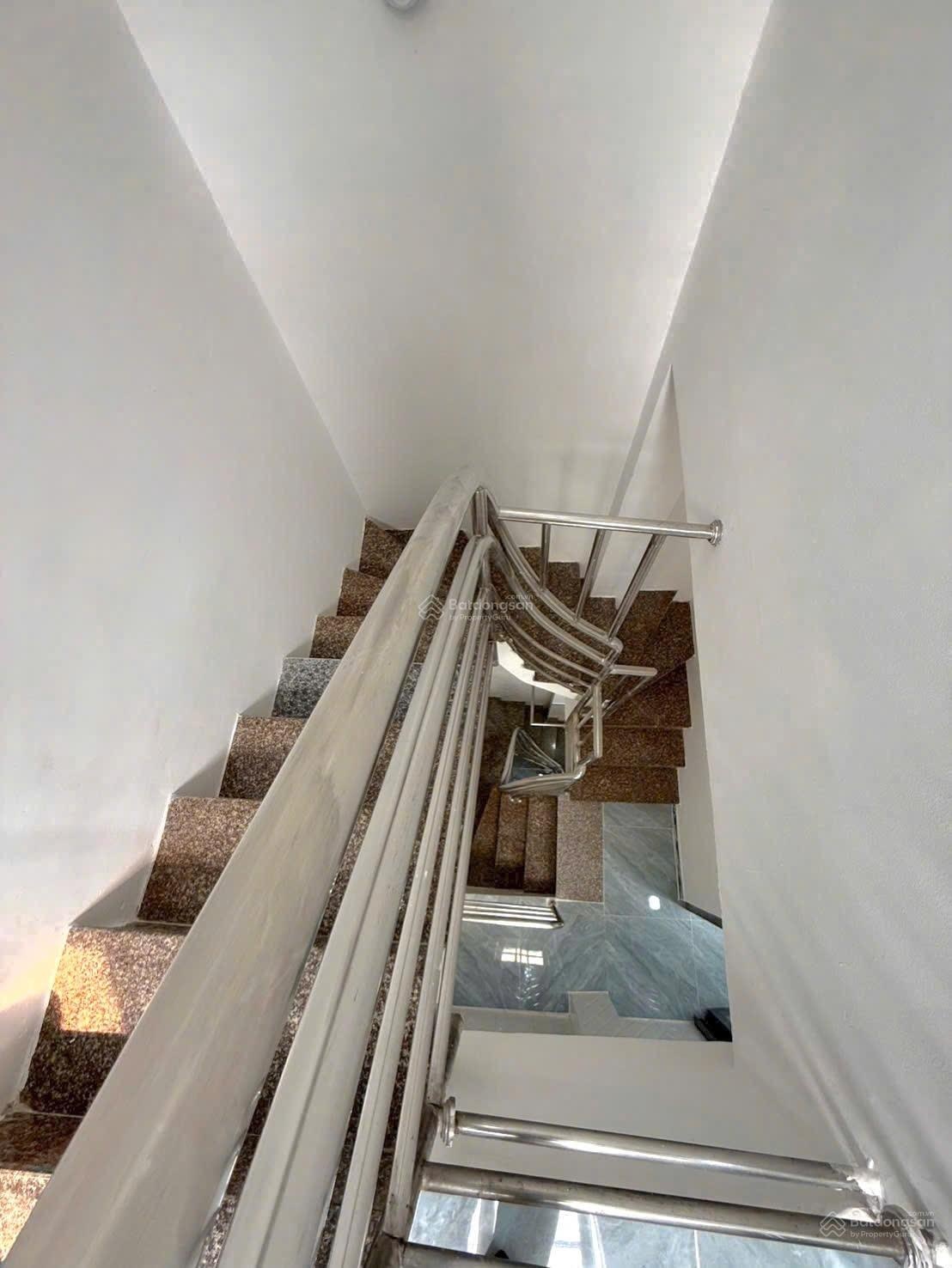 NHÀ GÓC 2 MẶT HẺM - FULL NỘI THẤT - 4 TỶ 350 Dương Bá Trạc, P.2, Quận 8 DT: 3,2x 8,5, 2 Tầng