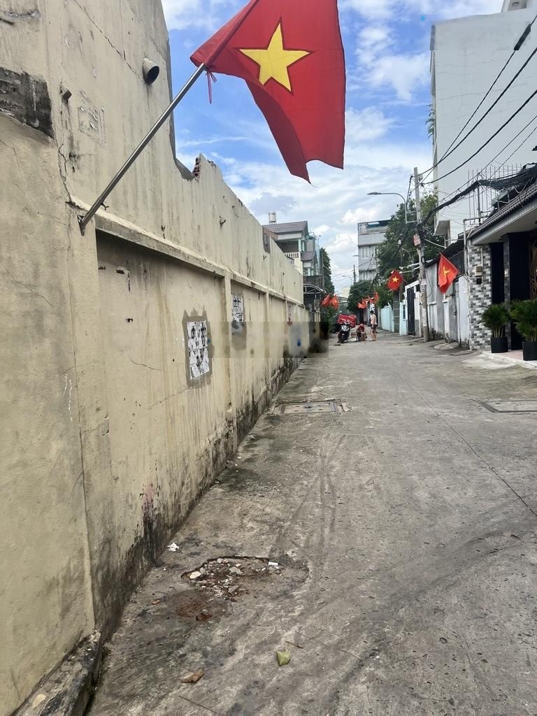 Ra gấp lô đất sổ vuông full thổ gần phạm văn đồng hẻm xe tải 50x43 chỉ 129 tỷ.