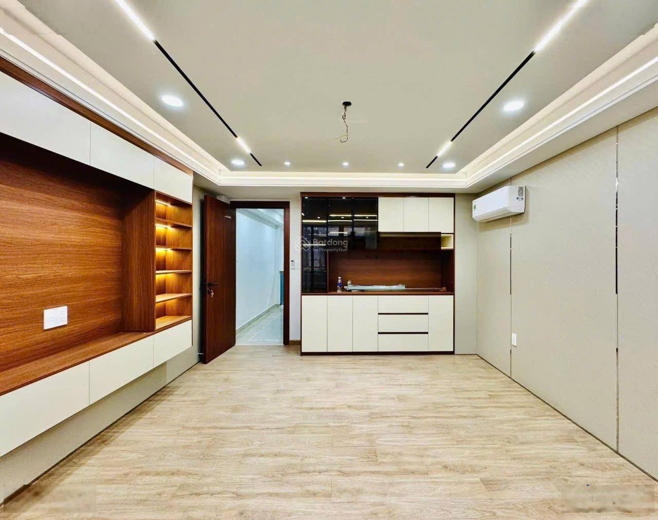 Bán nhà MT kinh doanh Hoàng Hoa Thám, phường 13; Tân Bình; 4x15m; cửa ngõ nhà ga T3