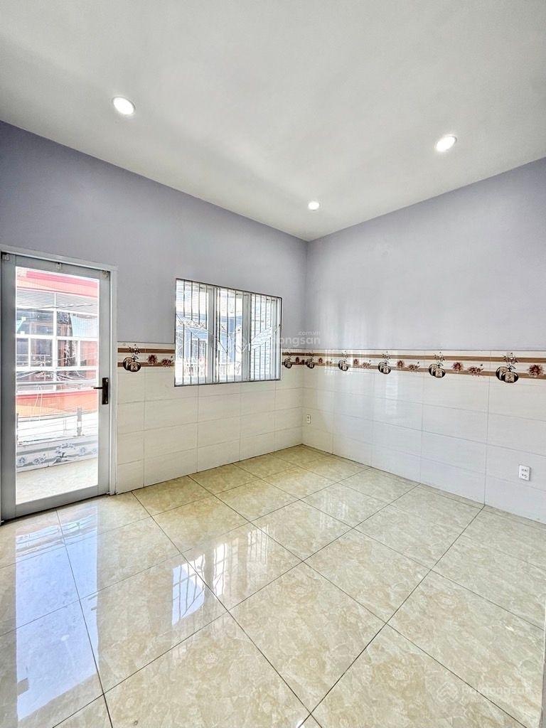 Phạm văn hai - hxh - 46m2 - 3 tầng - nhà mới - chỉ 7.x tỷ