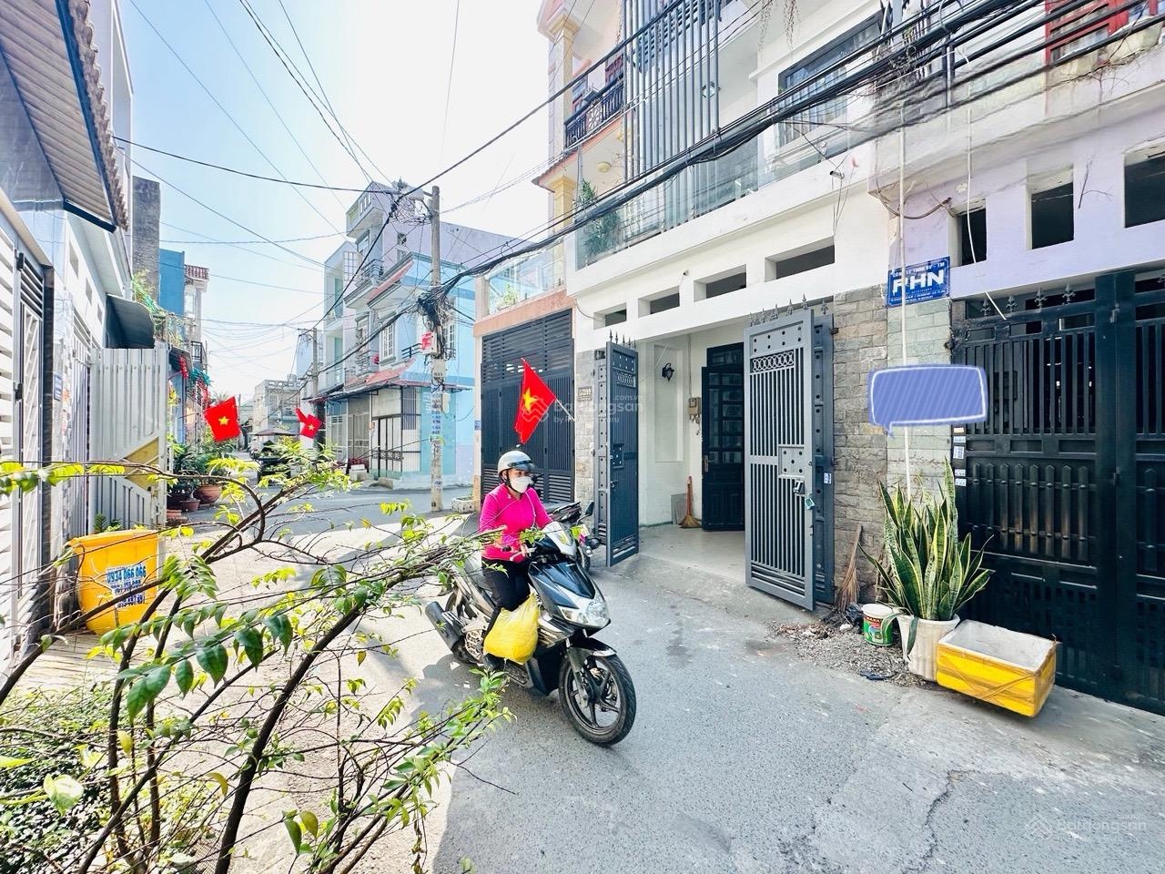 Nhà phố 4m x 15m 3 tầng hẻm nhựa 6m thông đường Lâm Thị Hố P.Tân Chánh Hiệp