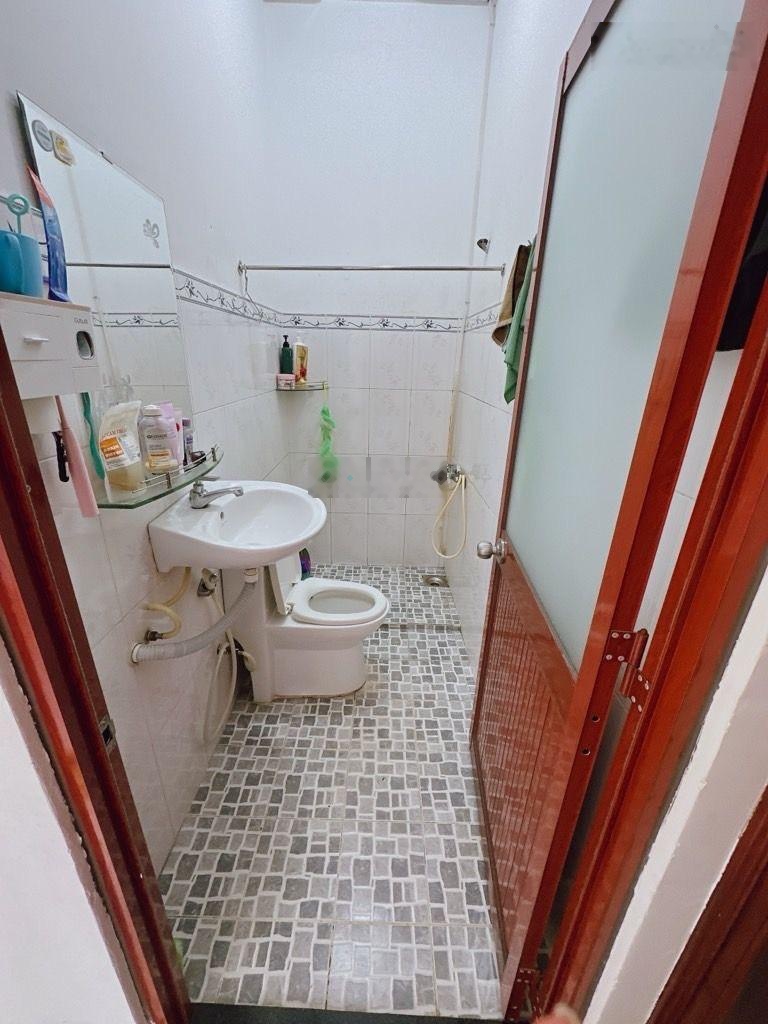 Mt trần thị cát, bà điểm, hóc môn - nhà 2tầng btct - (5,2x17) - đường 12m kd xầm uất - hơn 5tỷ