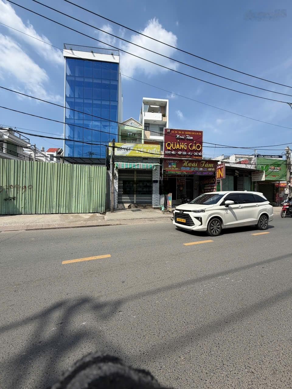 Bán nhà mặt tiền hà huy giáp DT 4x35 thổ cư 100m không bị lỗi phong thủy sổ vuông vức như tờ A4