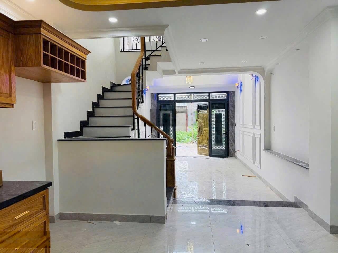 Nhà mới đón Tết - Hiệp Bình Chánh - Hẻm 6m- 4 tầng - 4Pn-5wc - Oto ngủ nhà.