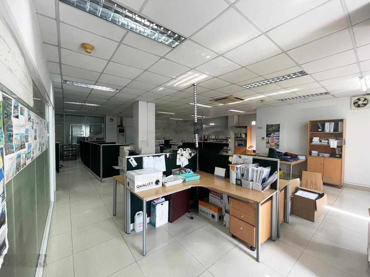 Cho thuê văn phòng tại đường D5, Phường 25, Bình Thạnh - 175 m2 - Giá 60 triệu - LH: 0792081989