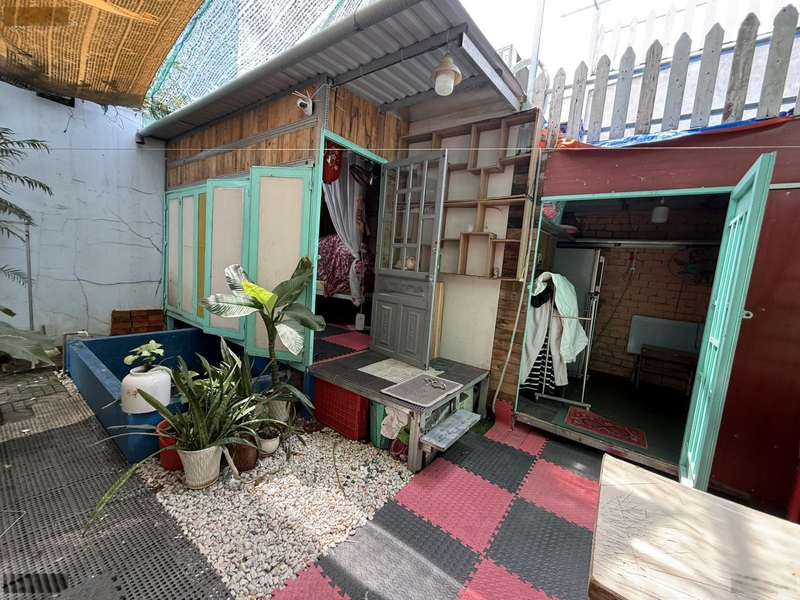 Cho thuê nhà riêng 2PN, 2 Bếp, 1WC 8,5 triệu VND, 200m2 tại Bách Khoa, Phú Hữu, Q9, HCM