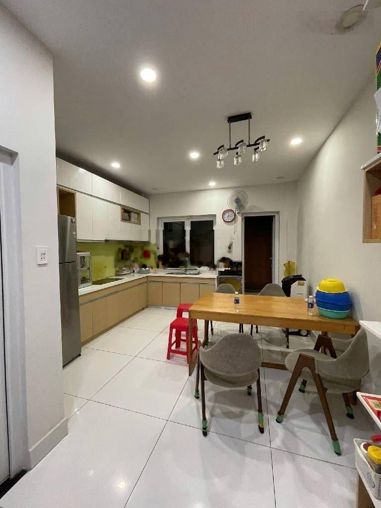 1233 Bình Tân ngay khu tên lửa siêu thị EON 4 tầng 4 x20 . 80m2 đủ. Giá nhỉnh 12 tỷ