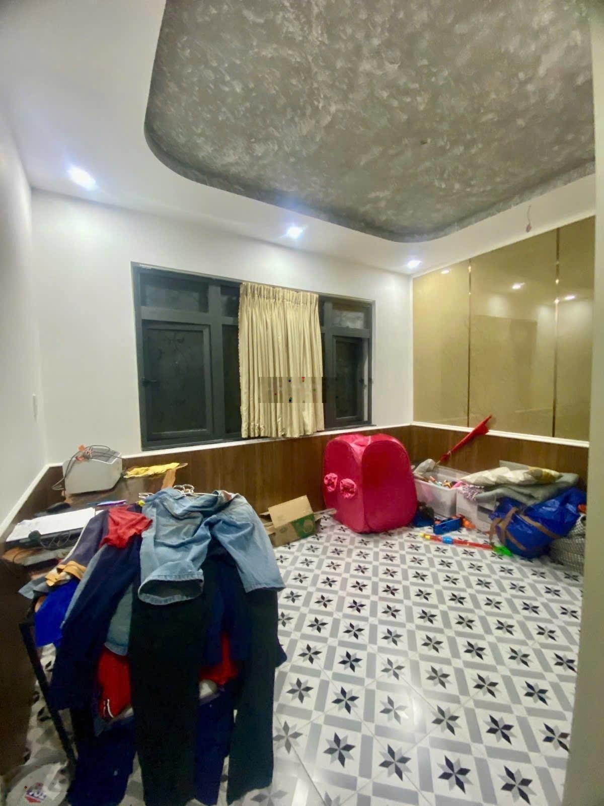 NHÀ 4 TẦNG HIỆN ĐẠI HIỆP THÀNH 17 QUẬN 12 Ô tô đỗ cửa Thiết kế đẹp Ở ngay