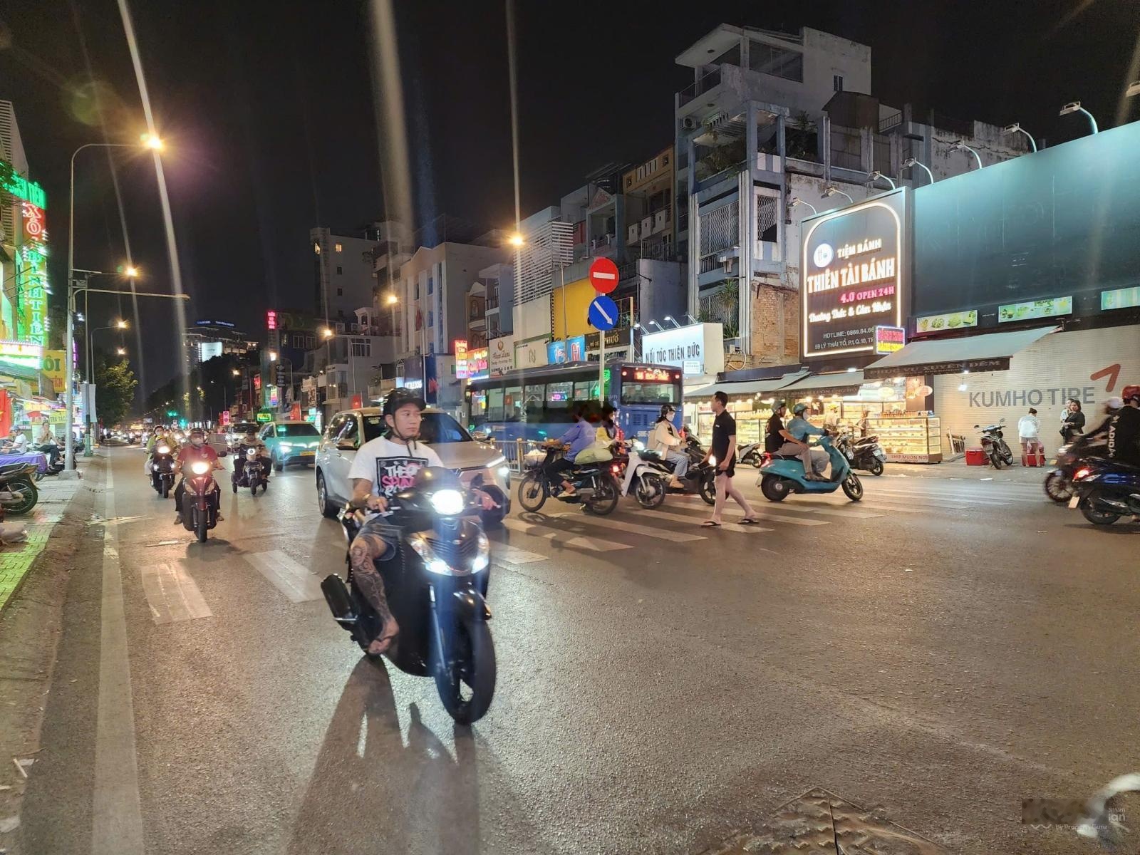 Vừa kinh doanh vừa ở còn gì hơn