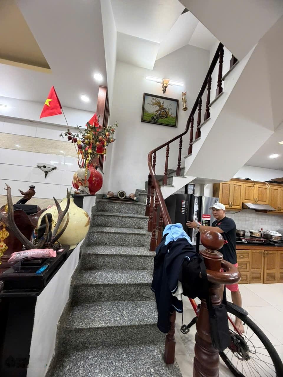 Nhà 4,5x12 tỉnh lộ 10 , Sát Khu Tên Lửa