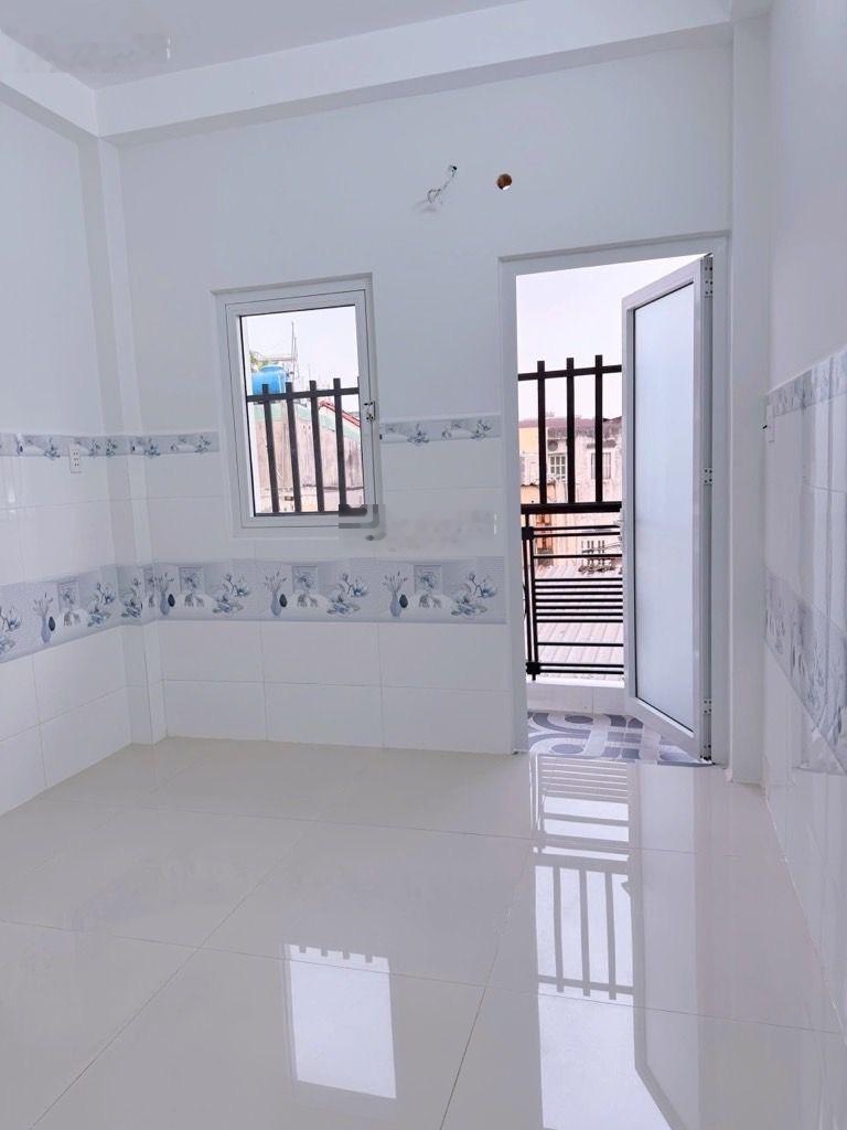 Nhỉnh 5 tỷ - hoàng quốc việt q7 - nhà 2 tầng - 3pn - [4x10m] - cách mặt tiền chỉ 10m