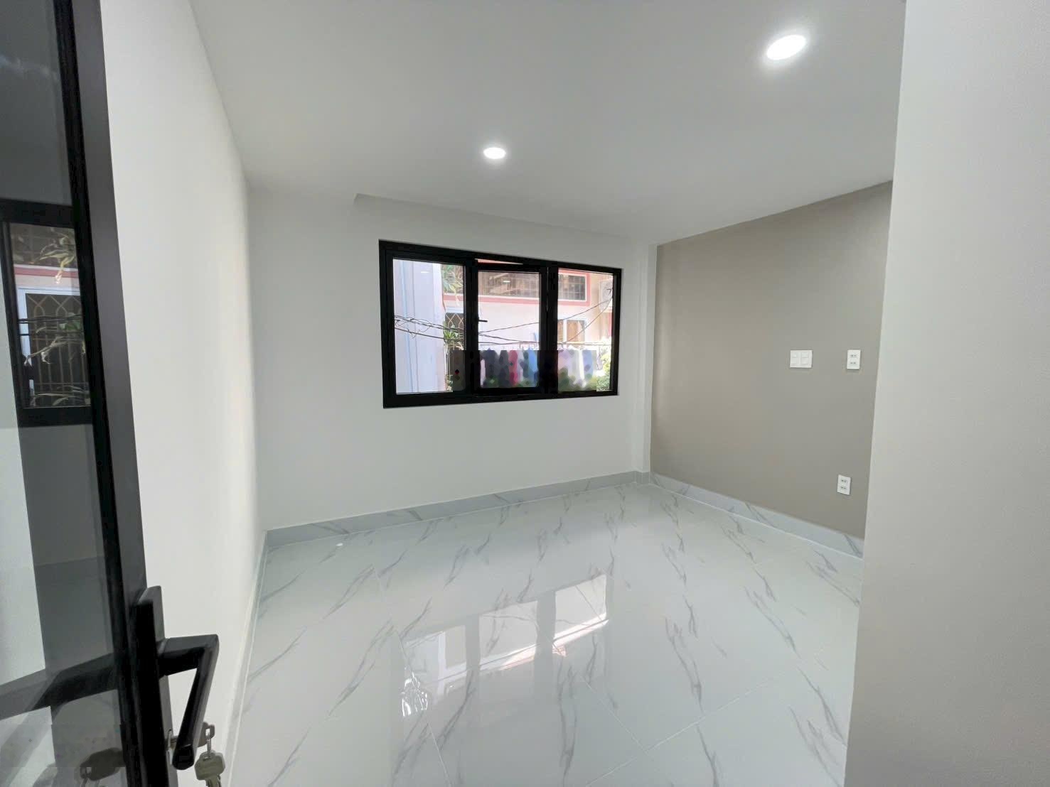 Bán nhà hẻm 1025 Hậu Giang, P.11, Q.6, DT 4.5 x 7.3m, NH 4.8m, 1 lầu, giá 3.9 tỷ ( TL )