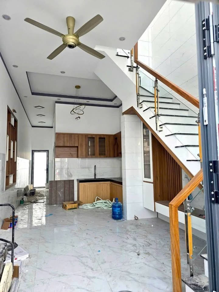 Bán nhà Hiệp An, Thủ Dầu Một, đường nhựa thông ô tô, giá 2.65 tỷ