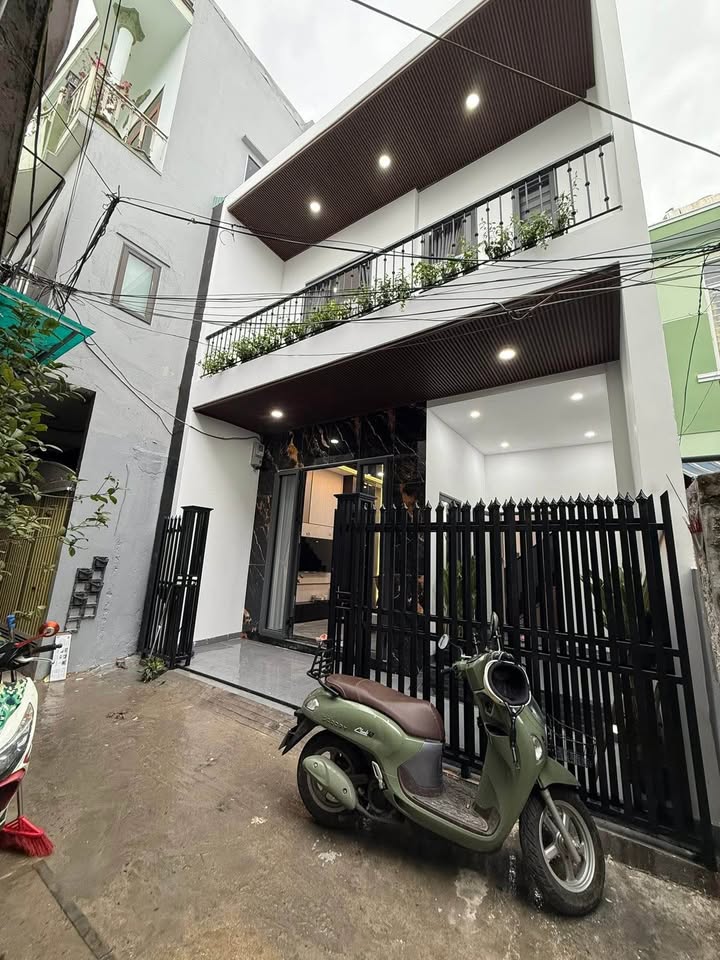 Cần bán nhà 2 tầng 2 mặt kiệt Trưng Nữ Vương, Hải Châu