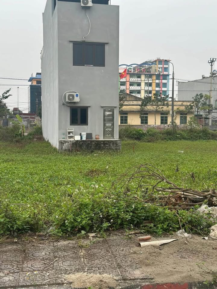 Bán nhanh lô đất tại tổ dân phố Vũ Lạc, Thái Bình, giá cả thương lượng