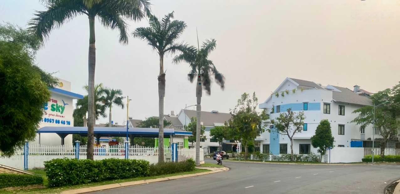 Chính chủ gửi bán nhà phố Mega Ruby, 75m, giá 10,5 tỷ, sổ hồng, hướng mát