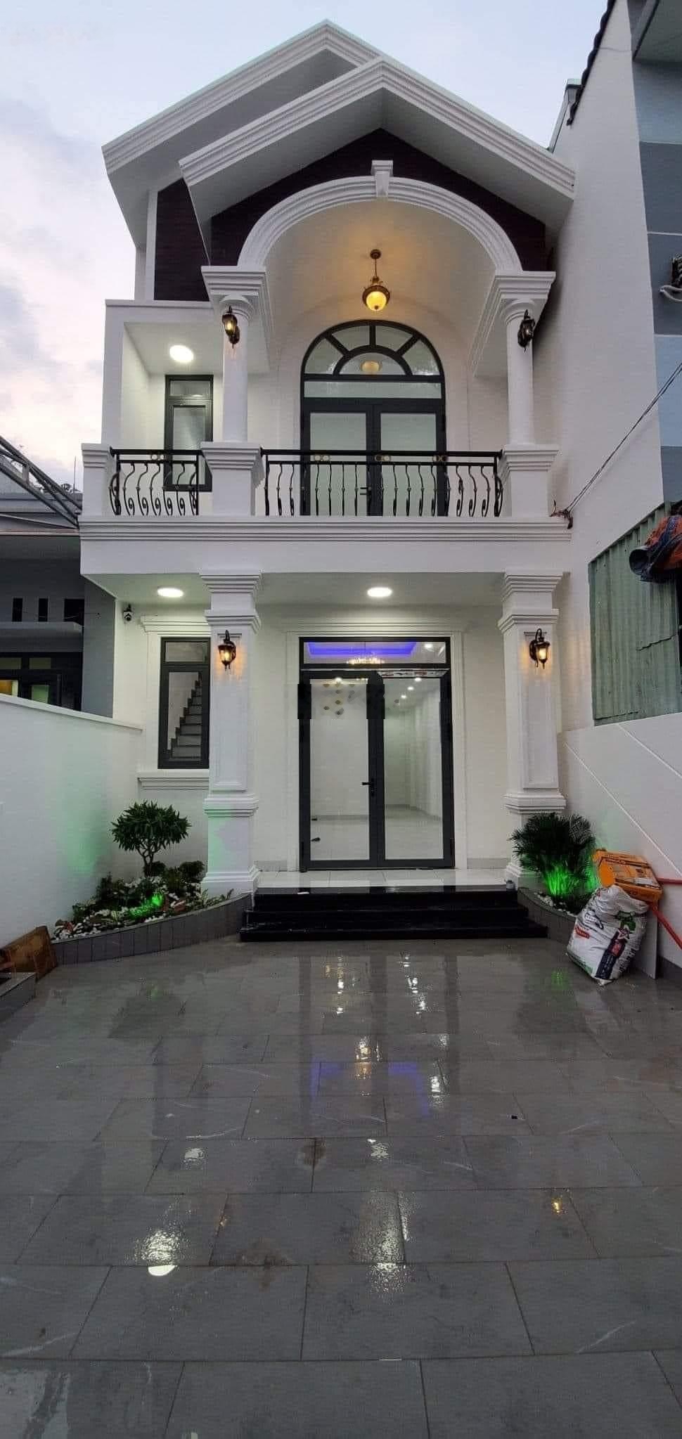 Bán gấp nhà diện tích khủng giá rẻ gần Trường Chinh và Trần Thái Tông, 7x16m, đúc 3 tấm giá 7,99 tỷ