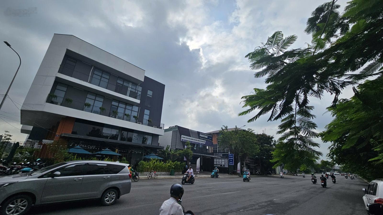 Tòa nhà Thạnh Mỹ Lợi - góc 2 mặt tiền siêu VIP - 1000m2 - Giá 240tr/ tháng