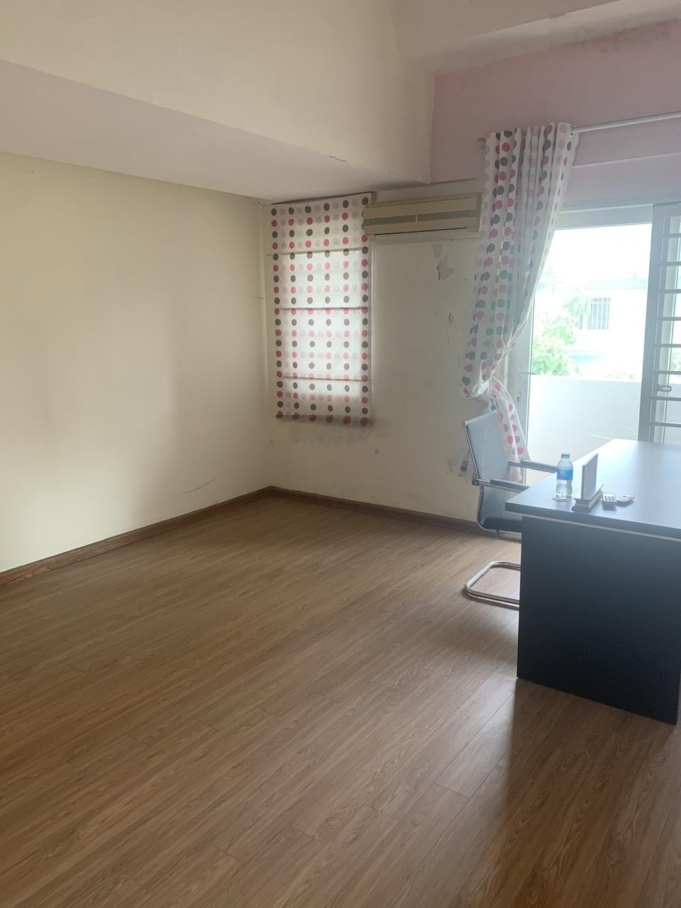 Cho thuê nhà Nguyễn Cơ Thạch 100mx4T 30tr oto đỗ thoải mái